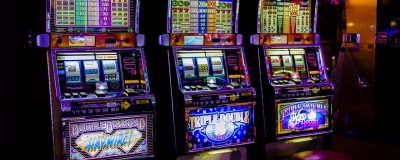jackpot party casino bonus collector interface showing multiple free coin links available to claim
